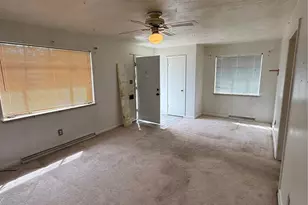 5209 E Thrill Pl, Denver, CO 80207 - Photo 8