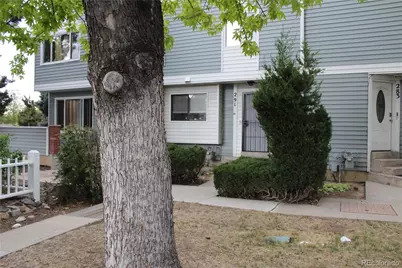 291 S Nome Street, Aurora, CO 80012 - Photo 2