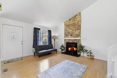 19335 E Batavia Pl Place E, Aurora, CO 80011 - Photo 2