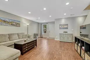 7832 S Kittredge Cir, Englewood, CO 80112 - Photo 4