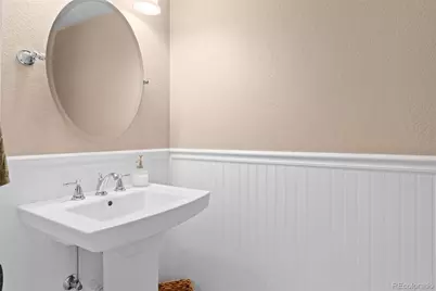 21544 E Powers Place, Aurora, CO 80015 - Photo 14