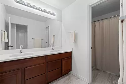 7161 S Langdale Court, Aurora, CO 80016 - Photo 32