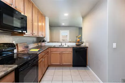 7508 S Quatar Way, Aurora, CO 80016 - Photo 10