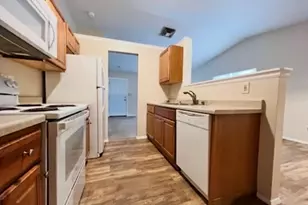 2013 Carlee Dr, Pueblo, CO 81005 - Photo 6