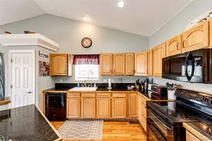 1850 Comanche Dr, Strasburg, CO 80136 - Photo 6