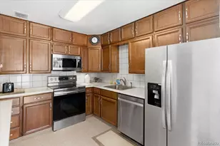 1209 Xanadu St, Aurora, CO 80011 - Photo 10