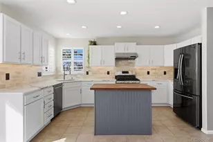 22102 E Ida Pl, Aurora, CO 80015 - Photo 2