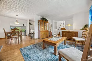 686 Elkhart St, Aurora, CO 80011 - Photo 6