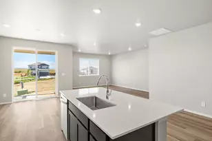 8867 Salida St, Commerce City, CO 80022 - Photo 8