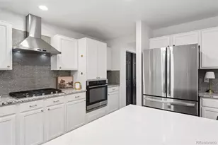 5365 Oak Ct, Arvada, CO 80002 - Photo 14