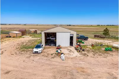 59520 E 64th Avenue, Strasburg, CO 80136 - Photo 14