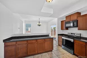 5288 Fairplay St, Denver, CO 80239 - Photo 8
