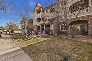 8389 S Independence Cir, Littleton, CO 80128 - Photo 4