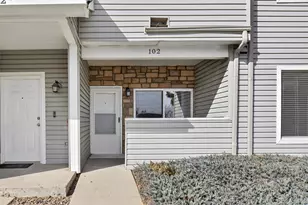 911 S Zeno Way, Aurora, CO 80017 - Photo 2