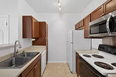 911 S Zeno Way #102, Aurora, CO 80017 - Photo 12