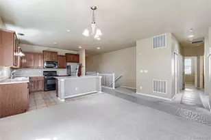 25107 E Canal Pl, Aurora, CO 80018 - Photo 6