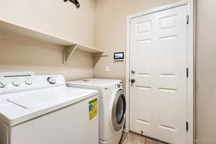 25107 E Canal Pl, Aurora, CO 80018 - Photo 20
