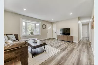 1015 W Longview Avenue, Littleton, CO 80120 - Photo 6
