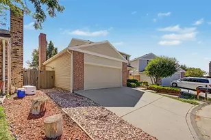487 S Kingston Cir, Aurora, CO 80012 - Photo 6