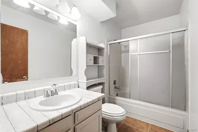 17592 E Ohio Circle, Aurora, CO 80017 - Photo 18