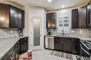 11589 E 25th Dr, Aurora, CO 80010 - Photo 14