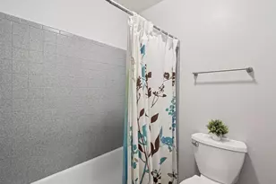 14439 E 1st Dr, Aurora, CO 80011 - Photo 16