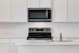 9938 Danube Ct, Commerce City, CO 80022 - Photo 18