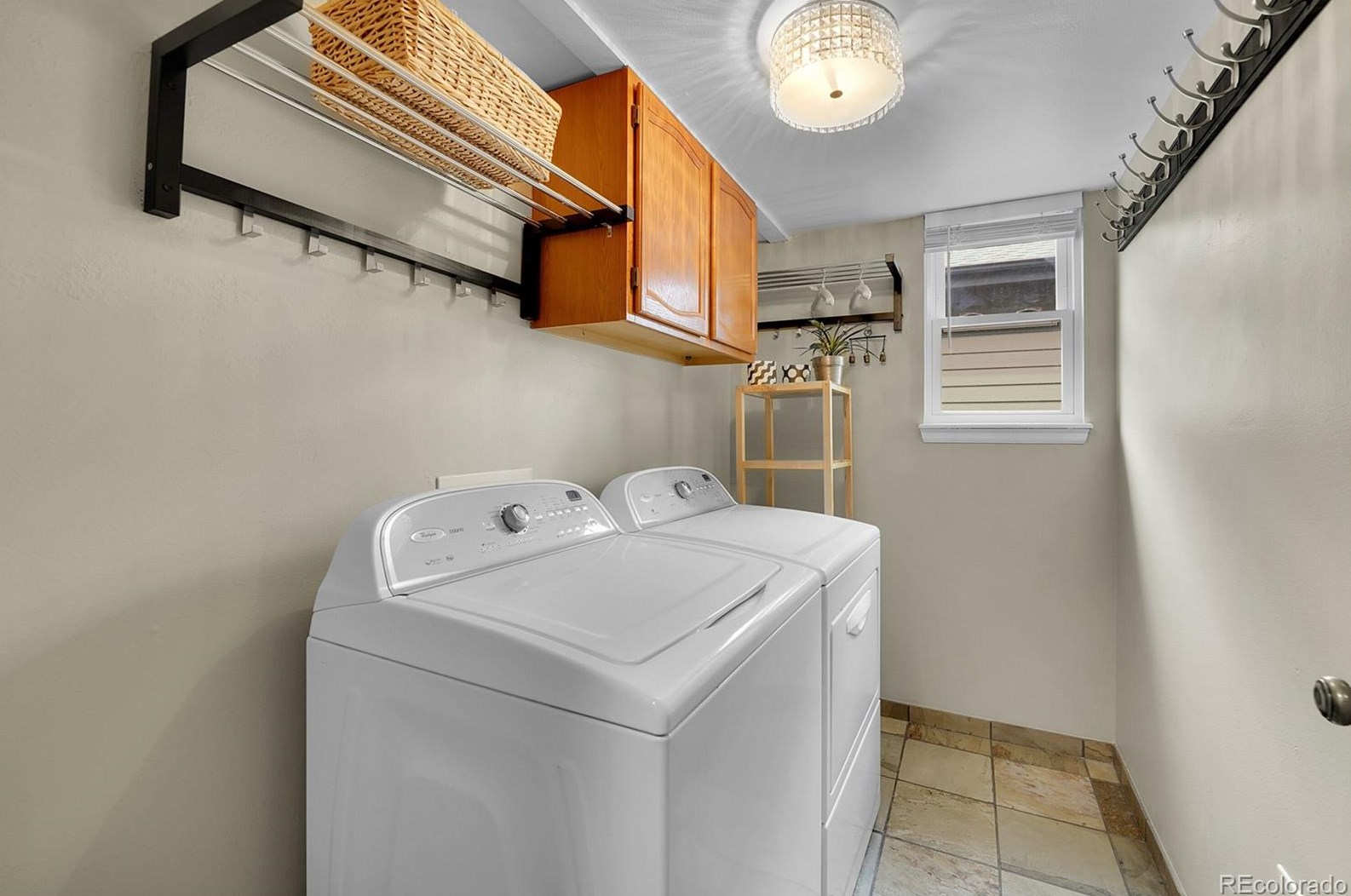 8910 Portland Ave, Littleton CO 80128-8011 exterior