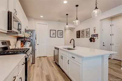 361 N Edge Cliff Street, Castle Rock, CO 80104 - Photo 6