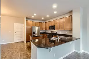 6757 Warren Dr, Denver, CO 80221 - Photo 10