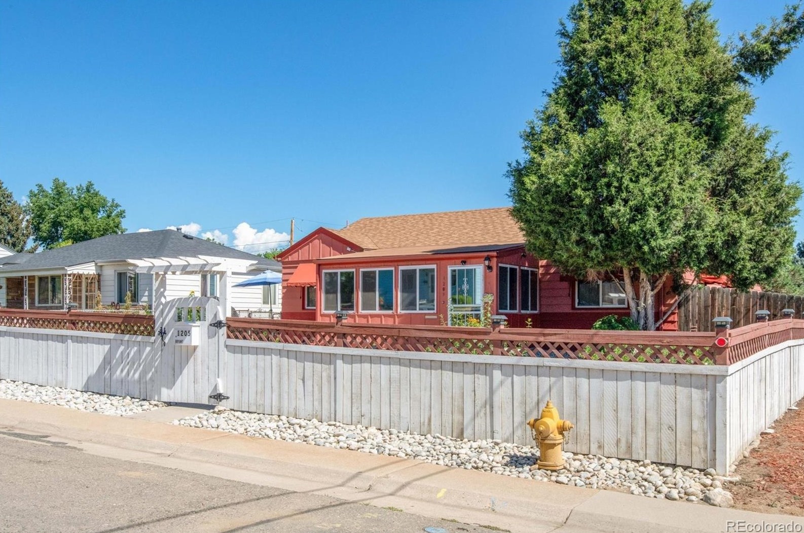 1205 Ohio Ave, Denver, CO 80223-2749