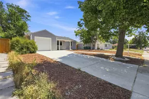 812 Geneva St, Aurora, CO 80010 - Photo 2