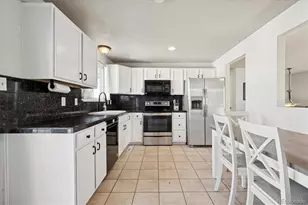 219 Dianna Dr, Lone Tree, CO 80124 - Photo 10