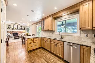 7782 S Louthan St, Littleton, CO 80120 - Photo 2