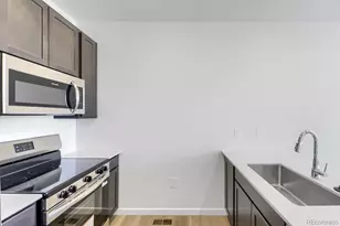 366 N Bersshine Ct, Watkins, CO 80137 - Photo 6