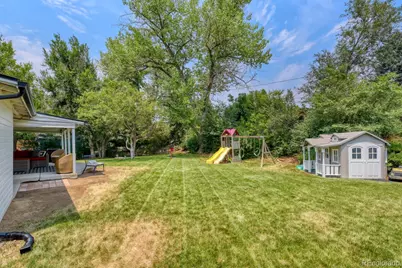 2555 E Maplewood Avenue, Littleton, CO 80121 - Photo 28