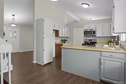 3737 S Walden Street, Aurora, CO 80013 - Photo 8