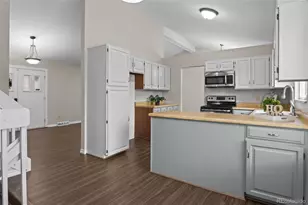 3737 S Walden St, Aurora, CO 80013 - Photo 8