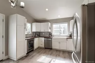 9831 Sydney Ln, Highlands Ranch, CO 80130 - Photo 10
