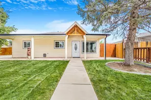 884 Vaughn St, Aurora, CO 80011 - Photo 2