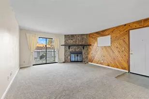 921 S Walden St, Aurora, CO 80017 - Photo 2