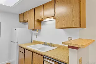 921 S Walden St, Aurora, CO 80017 - Photo 14