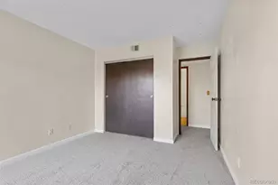 921 S Walden St, Aurora, CO 80017 - Photo 28