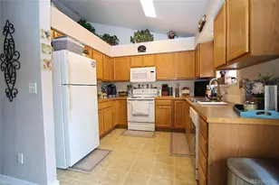 3014 Mariners Landing Dr, Evans, CO 80620 - Photo 2