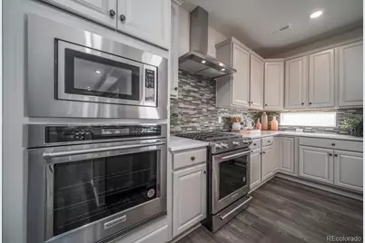 21815 E 51st Drive, Aurora, CO 80019 - Photo 2