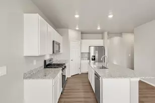 8910 Sedalia St, Commerce City, CO 80022 - Photo 10