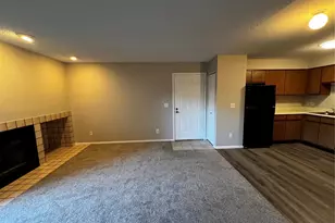 2575 S Syracuse Way, Denver, CO 80231 - Photo 6