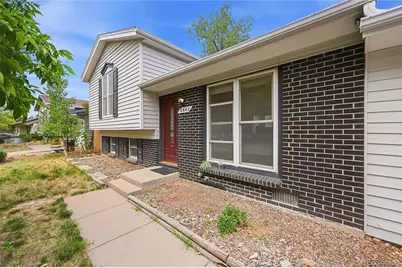 2662 S Mobile Way, Aurora, CO 80013 - Photo 2