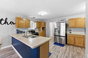 5567 Netherland Ct, Denver, CO 80249 - Photo 8