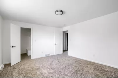 1142 S Eagle Circle #C, Aurora, CO 80012 - Photo 8